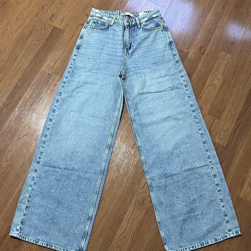 Zara Women Wide-Leg Light Blue High Rise Jeans Size 2 NWOT